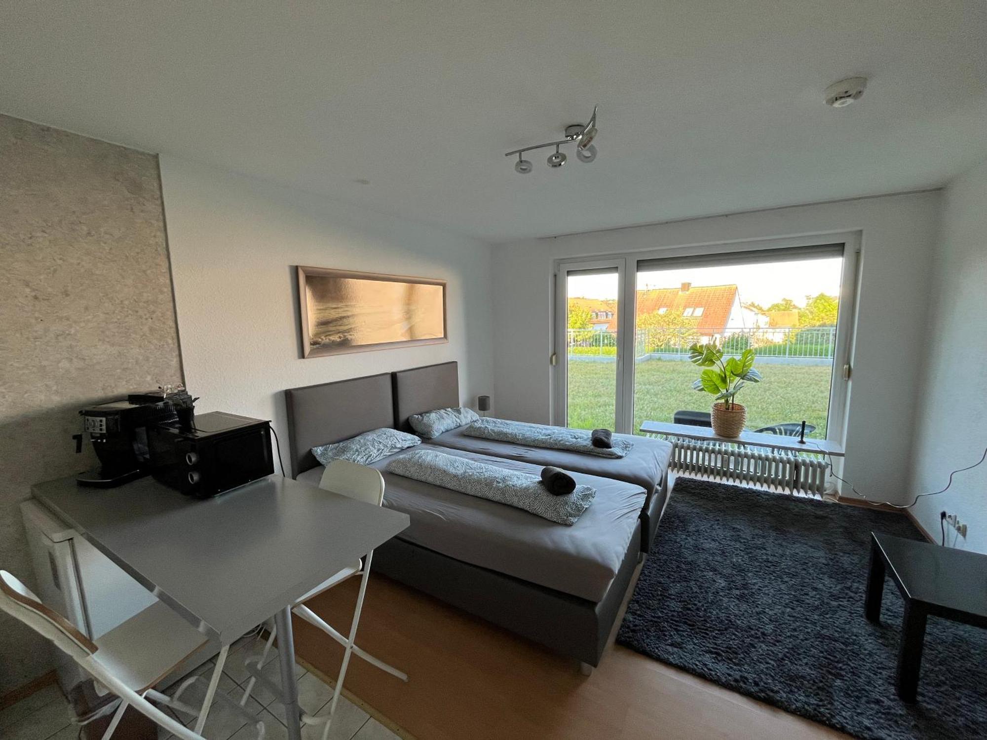 Ruhige Sonnige Wohnung Mit Rooftopterrasse Nahe Universitaet Gerbrunn 外观 照片