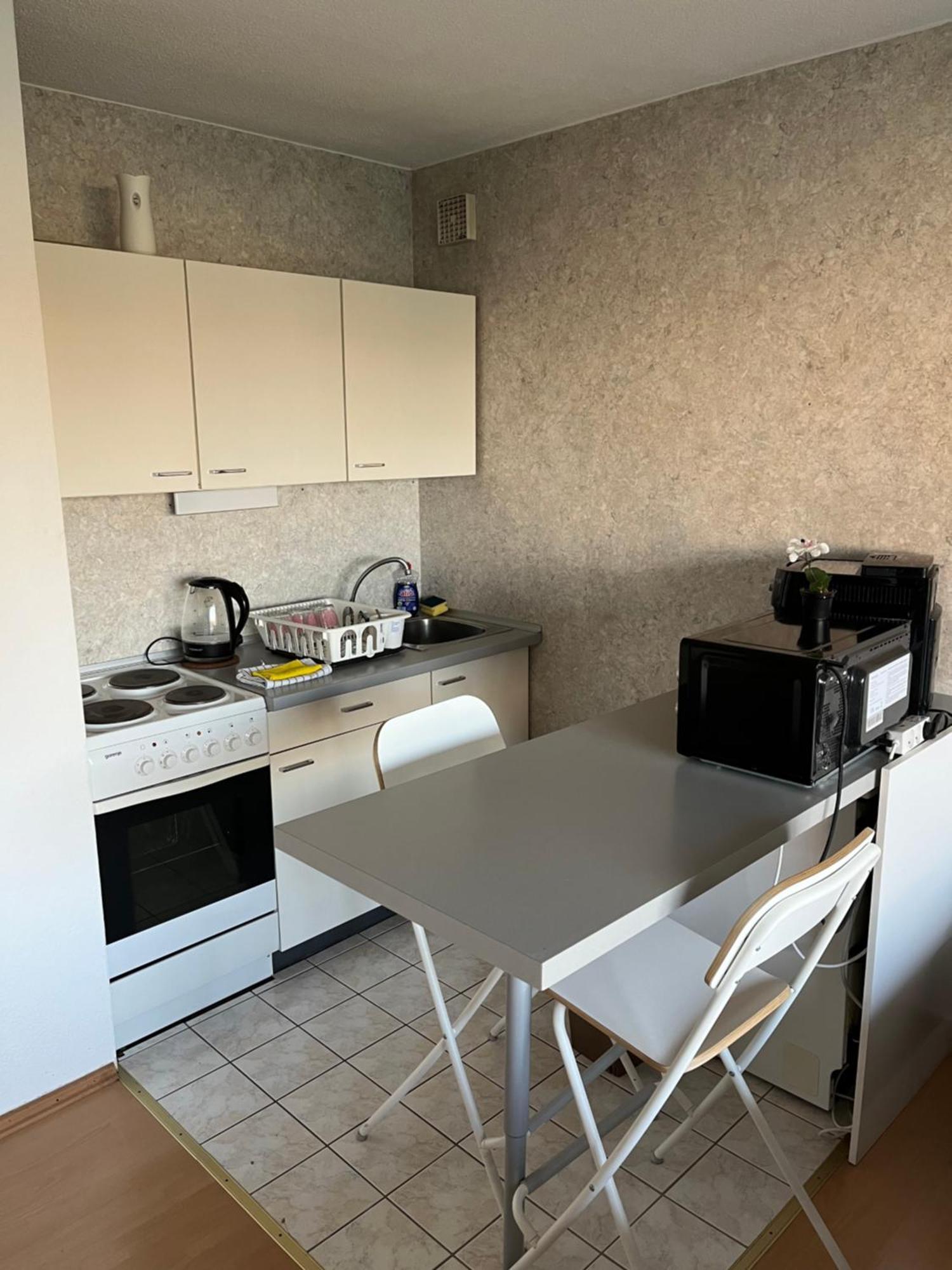 Ruhige Sonnige Wohnung Mit Rooftopterrasse Nahe Universitaet Gerbrunn 外观 照片